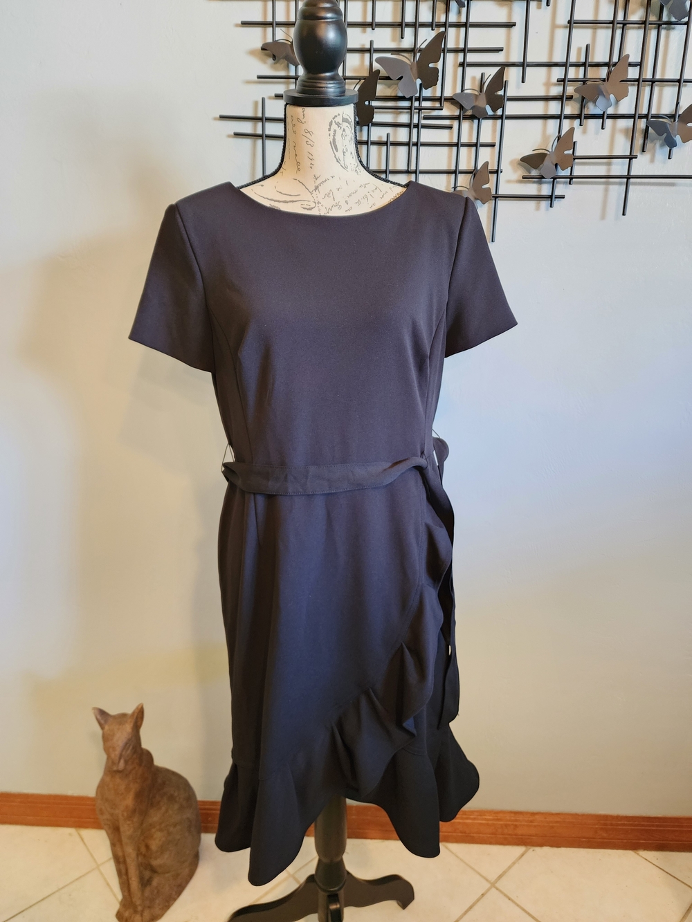 Calvin Klein Black Short-Sleeve Ruffle Midi Dress